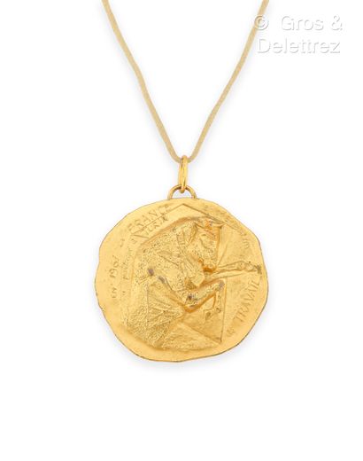 null D'après Henri-Georges ADAM (1904-1967)
Pendentif Médaille double face « En 1961...