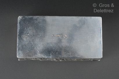 null Rectangular silver snuffbox with repoussé decoration of a boar-hunting scene,...