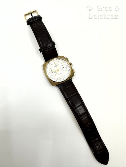 BREITLING, Modèle « Top Time », Référence 2009, Années 1970 Montre-bracelet chronographe...