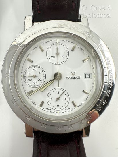BUGATTI et MASERATI Lot de deux montres-bracelets chronographes d’homme en acier,...