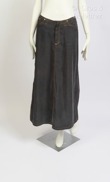 null GAULTIER Jean's - Black water-repellent long skirt. T.38.