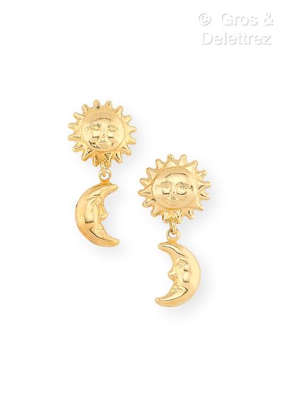 null Paire de pendants d’oreilles « Soleil et Lune » en or jaune 750 millièmes. Système...