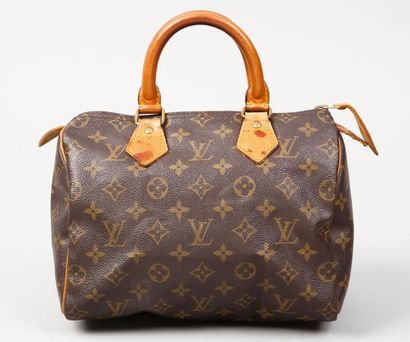 LOUIS VUITTON Sac «Speedy» 25 cm en toile monogram et cuir naturel, fermeture éclair,...