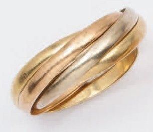 CARTIER Alliance cinq anneaux en or de trois couleurs. Signée Cartier. Doigt 60....