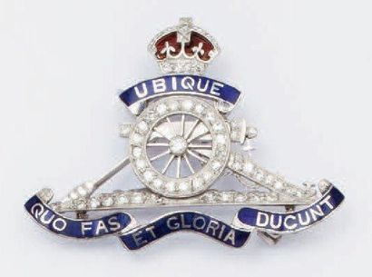 null Broche "régiment royal de l'artillerie Canadienne" en or gris émaillé bleu et...