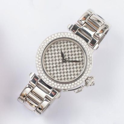 null CARTIER "Pasha": Bracelet montre de dame en or gris, la lunette, le cadran et...