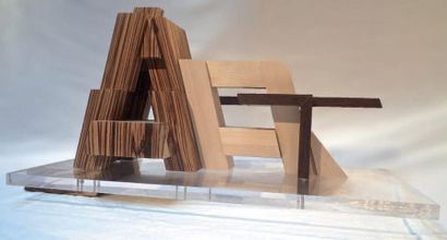 Yvan Lulli Zebrart Sculpture en 3 essences de bois, «A» en zebrano, «R» en sycomore...