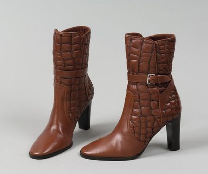 HERMES Paris *Paire de boots à talons en cuir nappa étrusque avec effet de surpiqûres,...