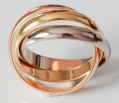 CARTIER - TRINITY Alliance trois anneaux en or de trois couleurs. Doigt 54. P. 9...