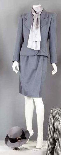 Yves Saint-Laurent Haute couture n°51140 Automne-Hiver 1981-1982 Tailleur en whipcord...