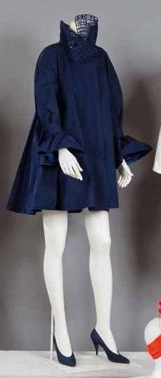 Claude Montana pour LANVIN Haute couture Printemps- Eté 1990 René MANCINI Trench-coat...
