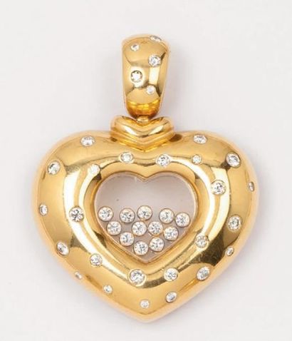 LUC POUR CHOPARD Pendentif «Coeur» en or jaune orné de diamants taillés en brillant...
