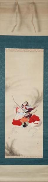 null KAKEMONO en couleurs sur soie, représentant un samouraï à cheval tenant un arc,...