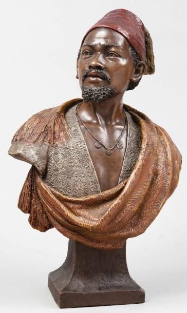 Friedrich GOLDSCHEIDER (1845-1898) Buste d'oriental Epreuve en terre cuite polychrome....