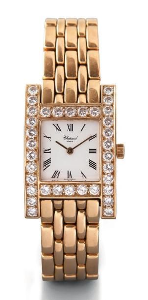 CHOPARD N°495353/4451 vers 1990 Belle montre bracelet de dame en or. Boîtier rectangle...