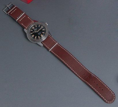 ENICAR SHERPA DIVETTE vers 1960 Rare et belle montre bracelet de plongée de dame...