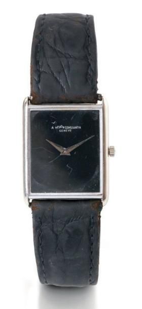 VACHERON CONSTANTIN 7753/514825 vers 1980 Montre bracelet rectangle en or blanc....