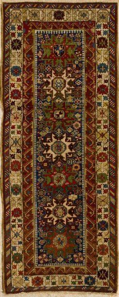 null Tapis Shirvan, Caucase Est du Caucase, Azerbaidjan. Datation: seconde moitié...