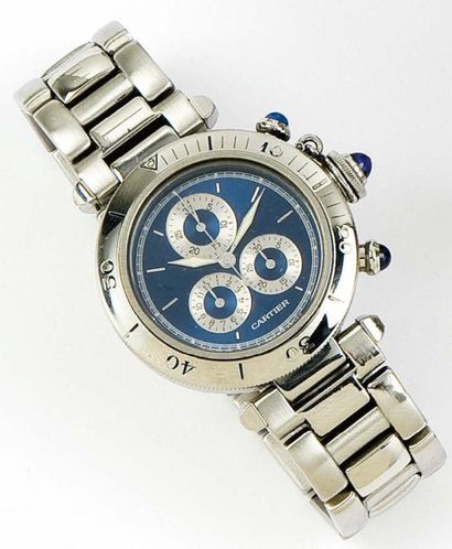 CARTIER «Pasha 35 mm chronographe» Bracelet-montre en acier. Cadran bleu à 3 compteurs....