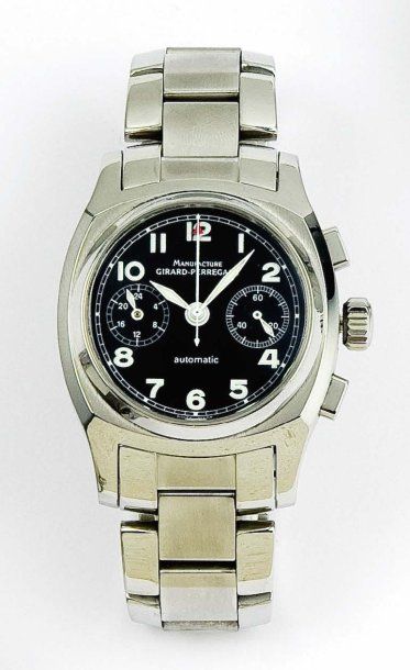 GIRARD PERREGAUX «Vintage 1960» Bracelet- montre chronographe en acier. Cadran noir...