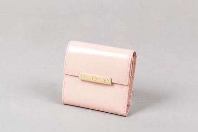 CARTIER Portefeuilles, porte-cartes, porte-monnaie "Love" en cuir glacé rose, fermoir...