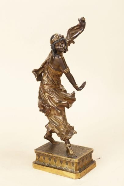 Charles LOUCHET (D'après) (XIXème -XXème siècle) Danseuse orientale Epreuve en bronze...