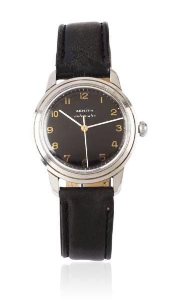 ZENITH vers 1950 Montre bracelet ronde en acier. Cadran noir avec chiffres arabes...