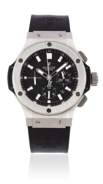 HUBLOT BIG BANG Vers 2012 Chronographe bracelet en acier. Fond saphir, couronne vissée....