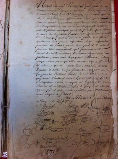 null Registre manuscrit des débits des notaires de l'arrondissement du Mans enregistrés...
