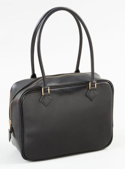 HERMÈS Paris made in France Mini sac "Plume" 20cm en cuir noir, fermeture éclair,...