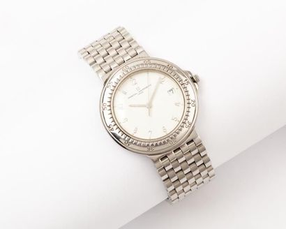 PASCAL MORABITO Bracelet - montre en acier, cadran blanc à chiffre arabes, date,...