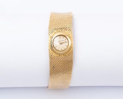 JAEGER LECOULTRE Bracelet montre de dame en or jaune. Mouvement mécanique. Bracelet...
