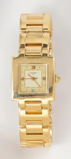 CHAUMET Bracelet montre de dame en or jaune cadran à chiffres romains, date. Mouvement...
