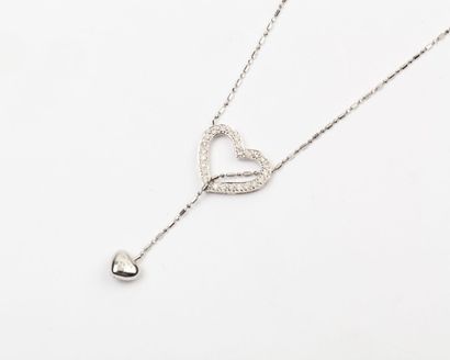 null Collier en or gris orné de deux motifs «Coeur» sertis de diamants. P. 4g
