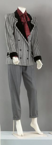 Emanuel UNGARO parallèle circa 1980 Veste oversize en tweed chiné à dominante gris...