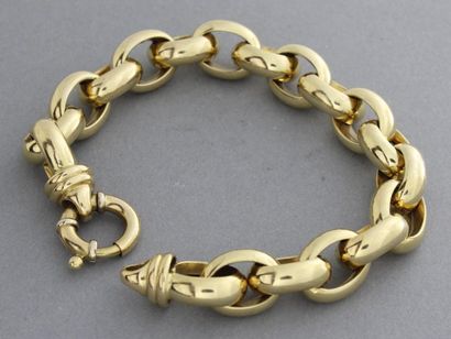 null Bracelet articulé en or jaune à maillons ovales. P. 37,4g