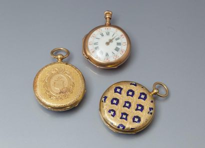 null Lot de trois montres de poches en or jaune. P. 71,4g
