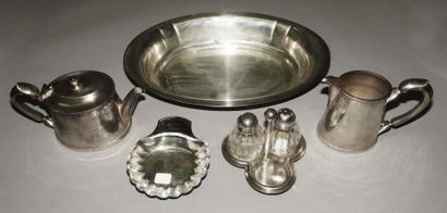 CHRISTOFLE Lot en métal argenté et verre, comprenant: 1 théière et 1 pot à lait;...