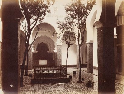 Cavilla & Molinari Maroc, c. 1880. Tanger. Tétouan. Rues. Vues générales. Fontaines....