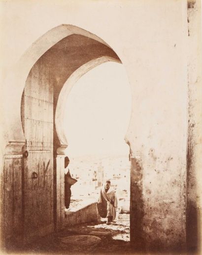 A Cavilla Maroc, c. 1880. Portes de Tanger et de Rabat. Huit épreuves sur papier...