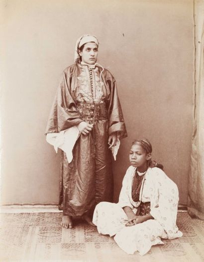 Lévy et Cie Maroc, 1889. Tanger. Jeunes mauresques. Musiciens. Juifs de Tanger. Groupe...