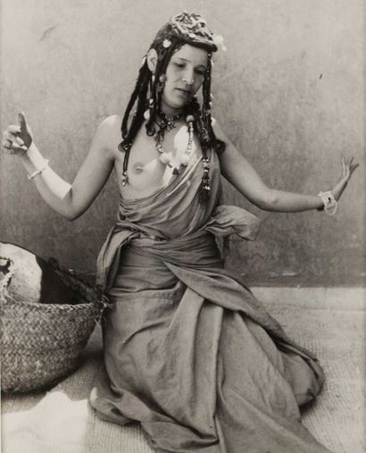 Jean BESANCENOT (1902-1992) Maroc, 1947. Danse de la Guedra. Tribu Ait Oussa. La...