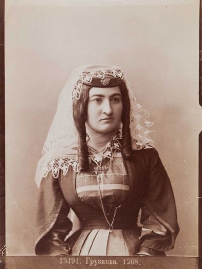 Dmitri Ivanovitch Ermakov (1846-1916) Femmes du Caucase, c. 1880. Dix épreuves sur...