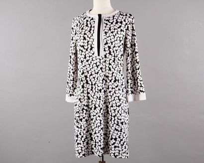 Diane von FURSTENBERG Robe évasée en jersey de soie à motifs blancs sur fond noir,encolure...