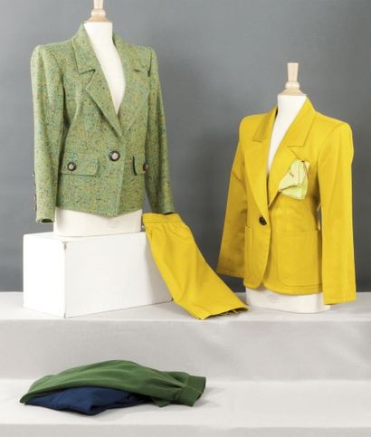 Yves Saint LAURENT Rive gauche Lot composé de deux vestes, l'une en satin de coton...
