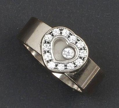 CHOPARD HAPPY DIAMONDS Bague «Coeur» en or gris ornée d'un diamant mobile dans un...