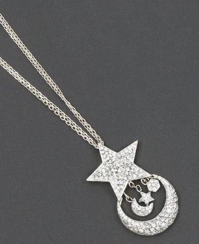 null Collier en or gris orné d'un motif «Lune et étoile» entièrement serti de diamants...
