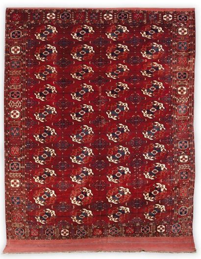 null TAPIS TEKKE, TURKESTAN An antique classic Tekke main carpet. Central Asia, West...