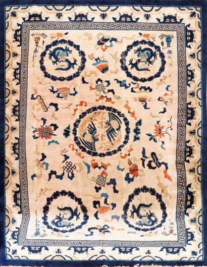 null Tapis de l'Est de la Chine. Velours de laine sur une fondation de coton. Le...