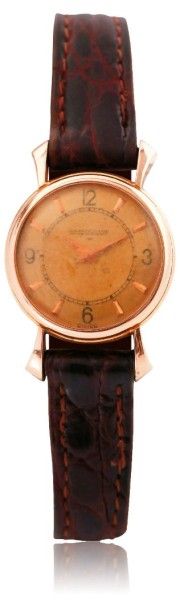 JAEGER LECOULTRE N°411743 vers 1950 Montre bracelet de dame en or. Boîtier rond....